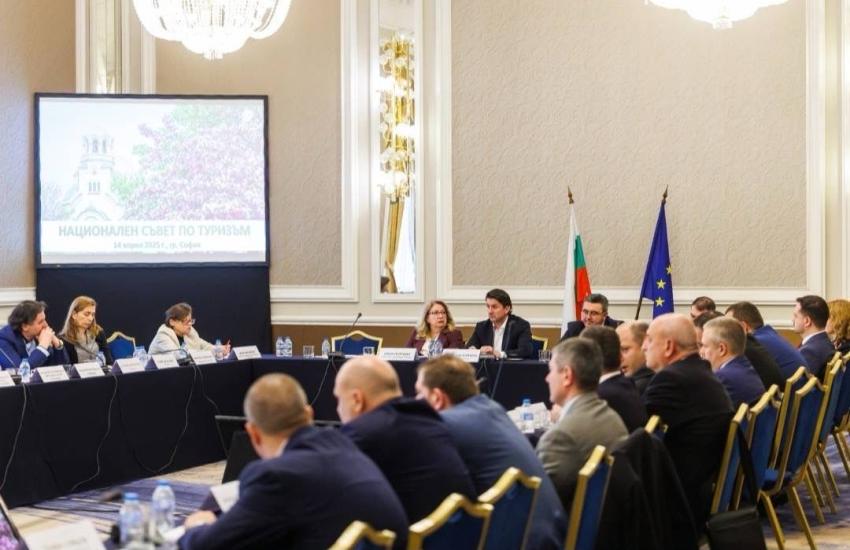 Осигурено е допълнително финансиране на Консулските служби за ускорено издаване на работни и туристически визи