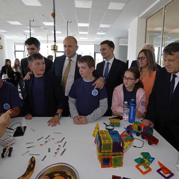 Откриха новата сграда на Националния STEM център в София Тех парк